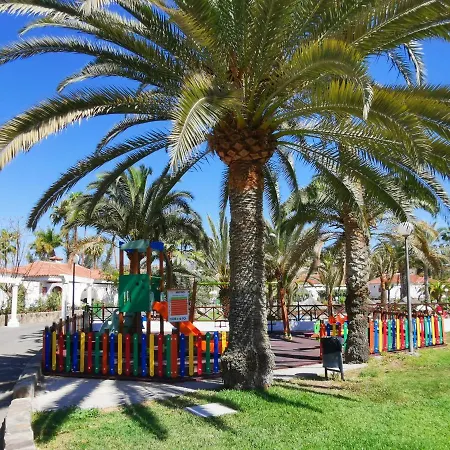 Holiday Parque Golf 9 By Pride Properties Gc *